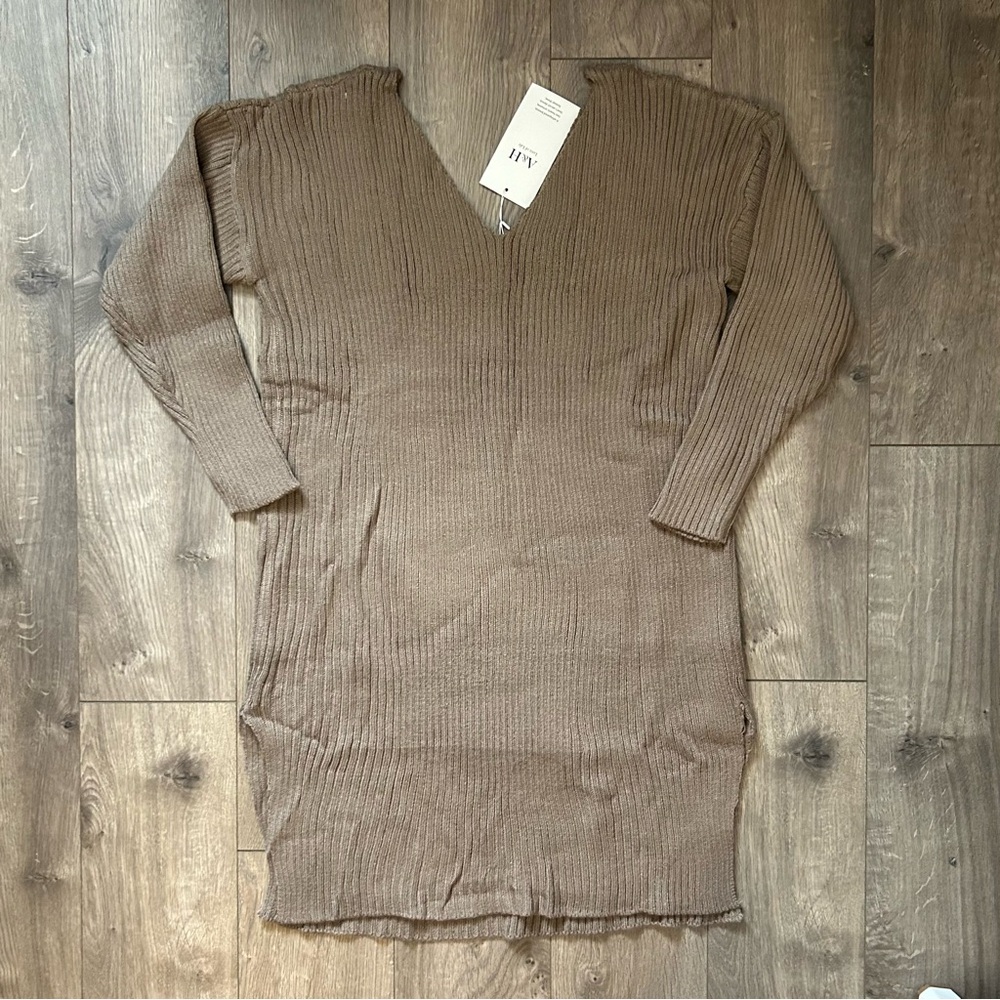 A&H Love of Life v-neck sweater dress